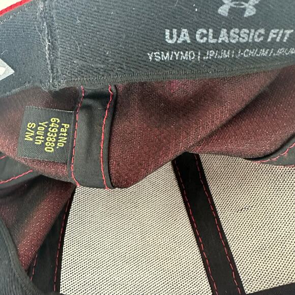 Under Armour Youth Classic Fit Embroidered Logo Red/Black Baseball Hat Cap S/M - Picture 8 of 8